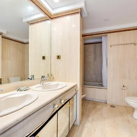 Appartement Centre 3 Bed Apt - Beachfront - Sea Views Marbella