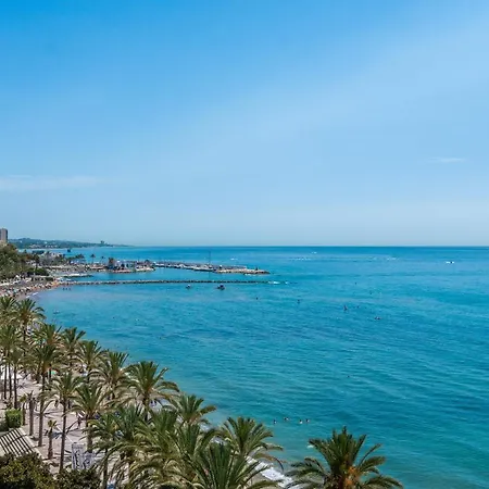 Centre 3 Bed Apt - Beachfront - Sea Views Appartement